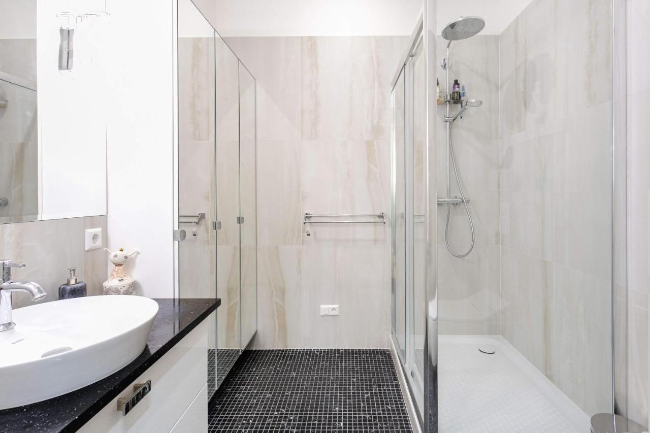 Jogailos Residence Peaceful Old Town Luxury 3 Bdr, 2 Bthr, Free Garage, Top-Speed Wifi VNO Kültér fotó