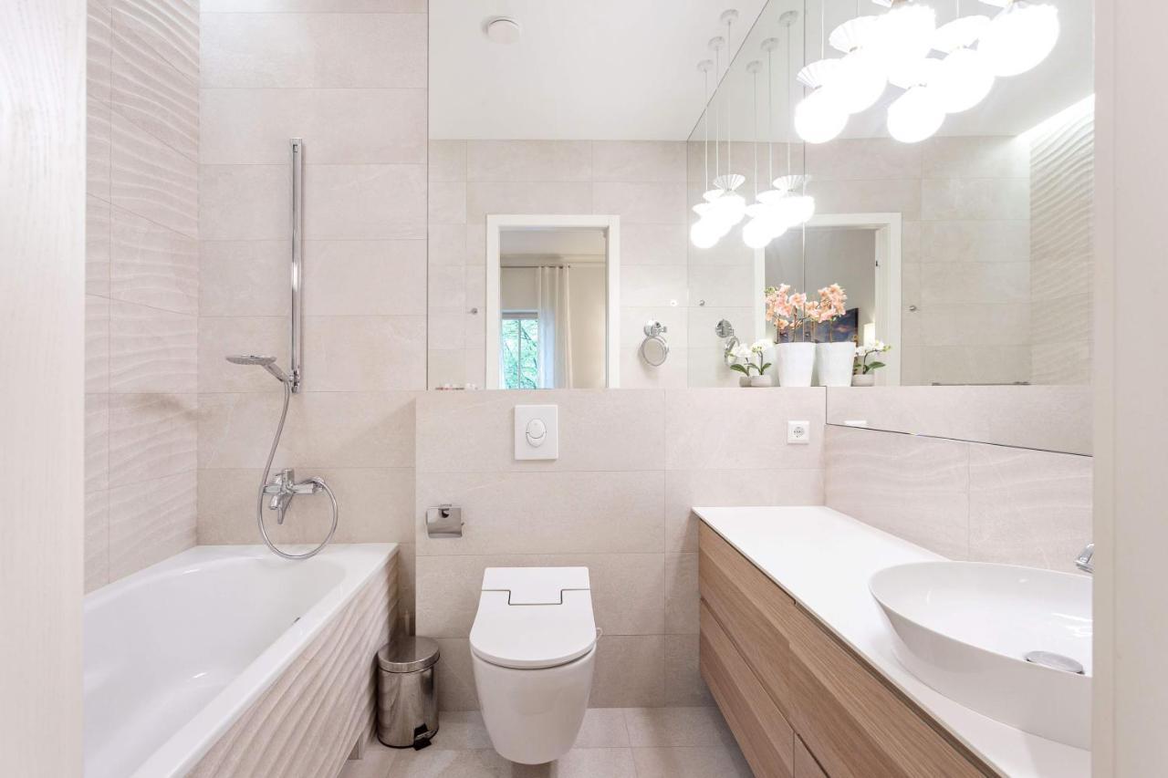 Jogailos Residence Peaceful Old Town Luxury 3 Bdr, 2 Bthr, Free Garage, Top-Speed Wifi VNO Kültér fotó