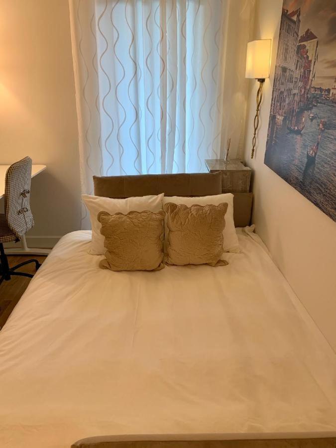 Jogailos Residence Peaceful Old Town Luxury 3 Bdr, 2 Bthr, Free Garage, Top-Speed Wifi VNO Kültér fotó